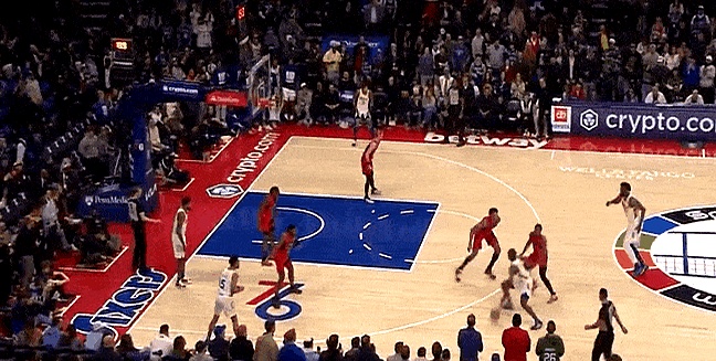 九游体育在线登录-比赛中场面逆转让观众大跌眼镜，对球队印象深刻的简单介绍