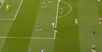 克雷费尔德主场遭遇失利，积分滑落