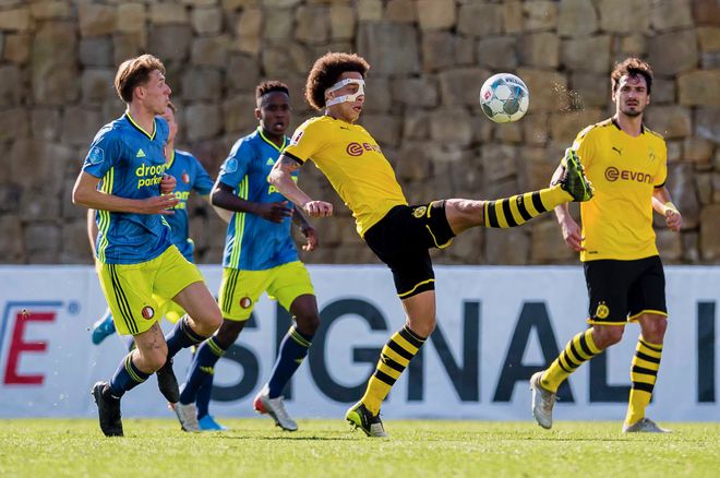 荷甲劲旅引进哥伦比亚新防守核心,强化防线体系的简单介绍 荷甲劲旅引进哥伦比亚新防守核心,强化防线体系的简单介绍