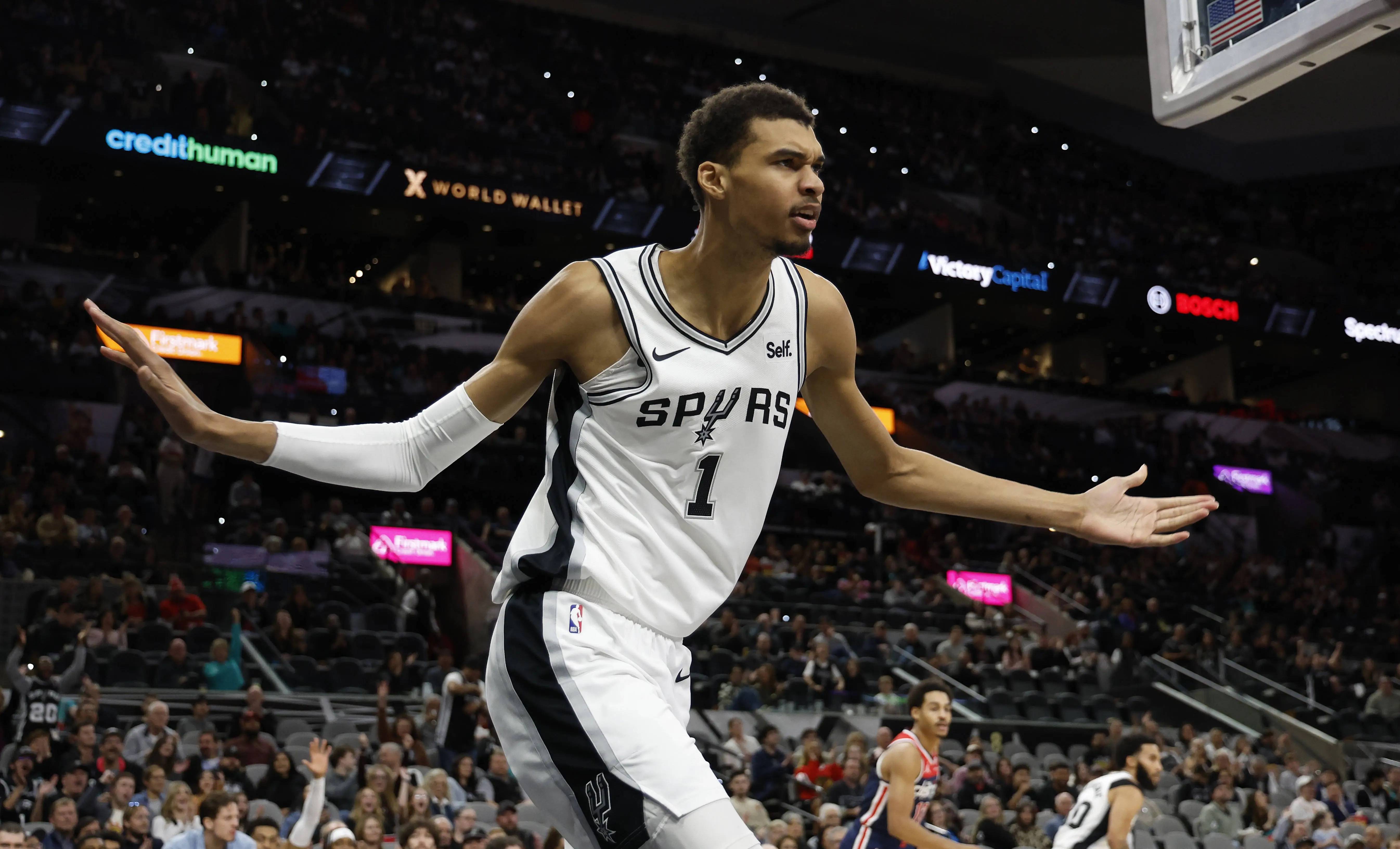 九游体育网页版-鹈鹕大胜灰熊，英格拉姆连续砍下高分