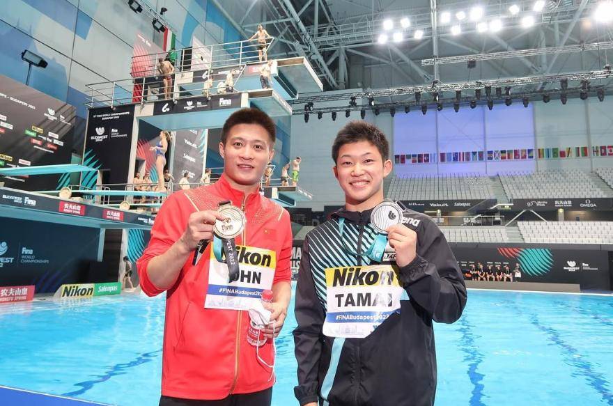 九游体育网页版入口-日本选手勇夺跳水冠军，创造新纪录