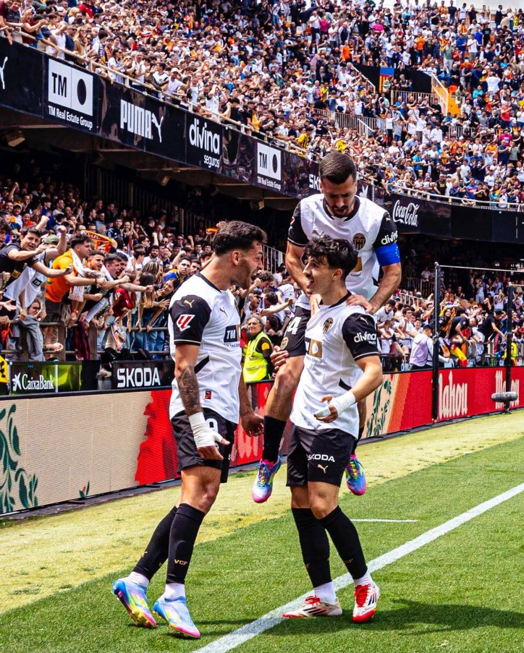 九游体育官网-马洛卡主场战胜巴伦西亚，豪取三分