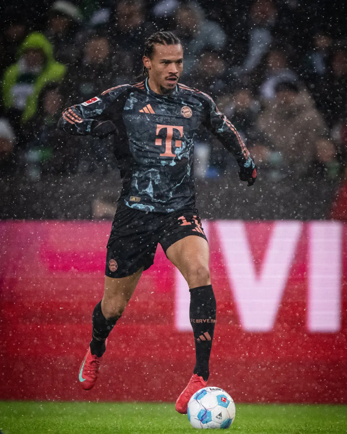 门兴格拉德巴赫捧回宝贵客场胜利的简单介绍