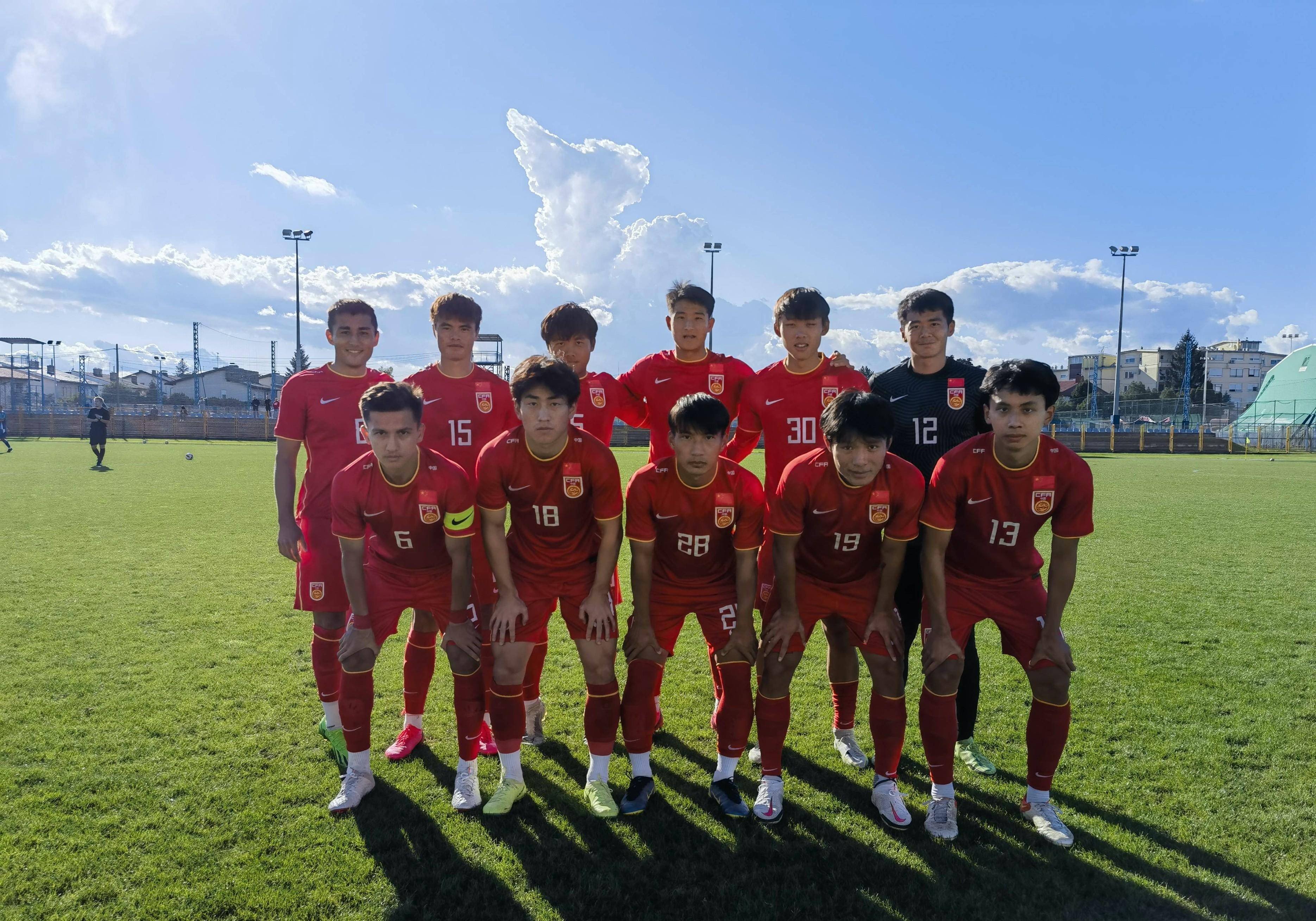 关于天津泰达背水一战，全力冲刺战胜劲旅的信息