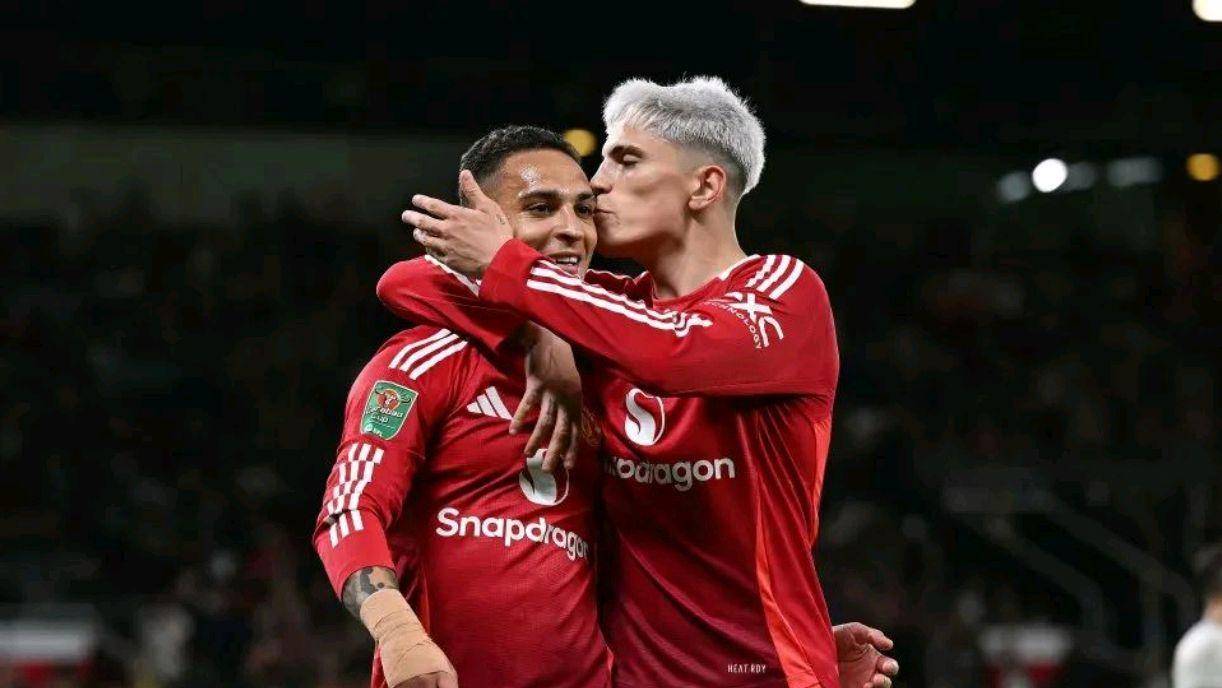 九游体育亚洲官网-AC米兰在客场不敌曼联的猛烈冲击