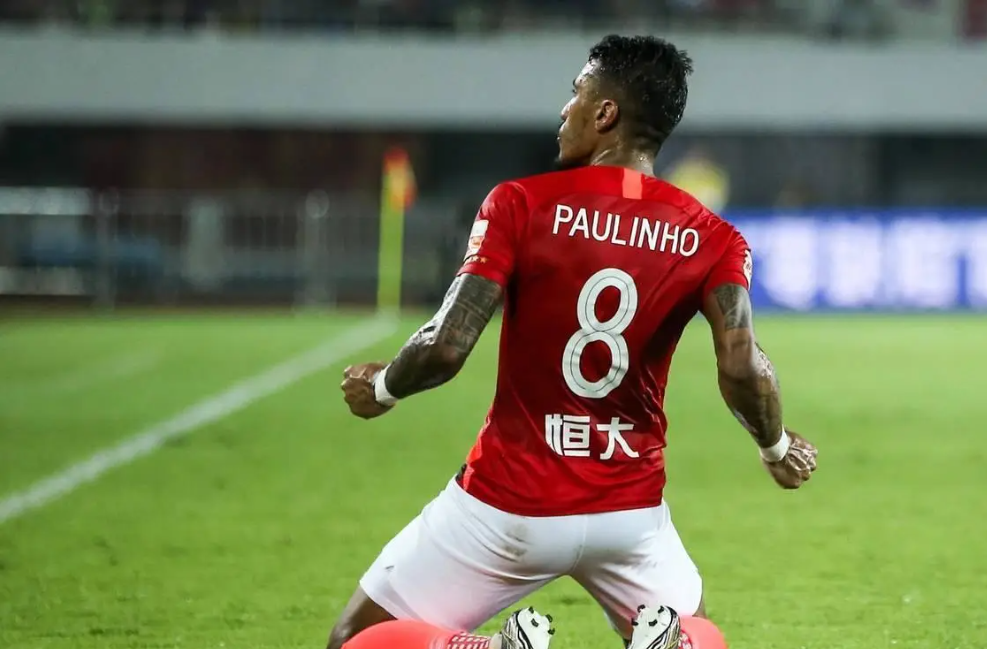 本土球员崭露头角，为球队注入新的活力的简单介绍