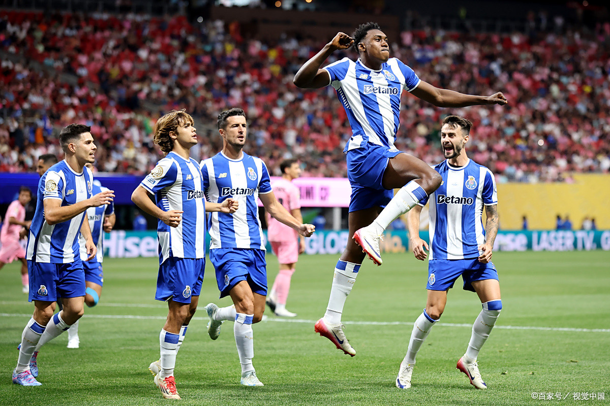 沙尔克与赫塔将在主场交锋,争夺胜利的简单介绍 沙尔克与赫塔将在主场交锋,争夺胜利的简单介绍